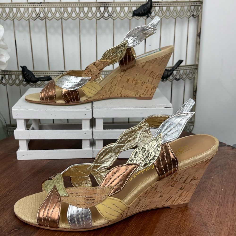 Beverly Feldman Womens Wedges size 8.5M.